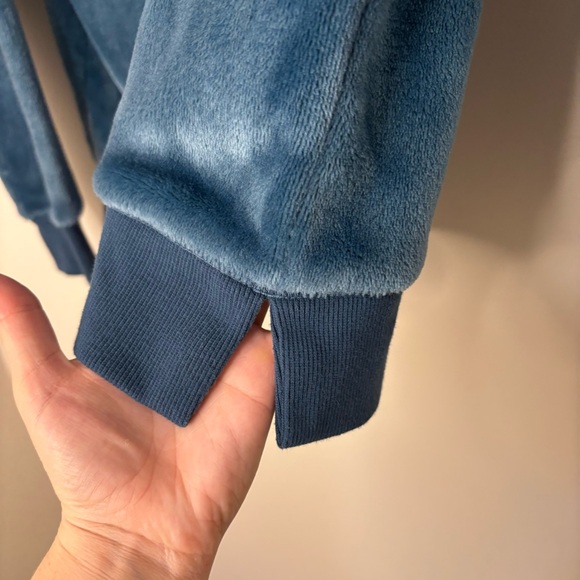 💙#86 GAIAM Velour Sweatshirt - Picture 5 of 6